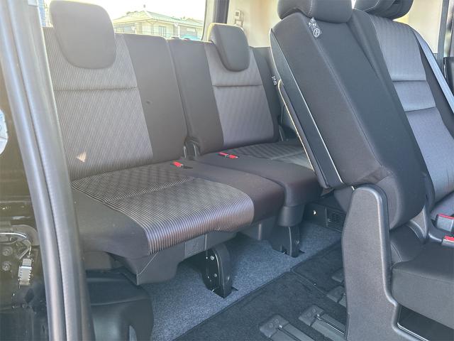 セレナ ハイウェイスターＶ　エマージェンシーブレーキ　純正１０インチナビ　フルセグＴＶ　ＢＴ　ＤＶＤ／Ｂｌｕ－ｒａｙ　両側電動スライドドア　ドラレコ　ＥＴＣ　プロパイロット　フリップダウンモニター　バックカメラ　純正ＡＷ　ＢＳＭ（19枚目）