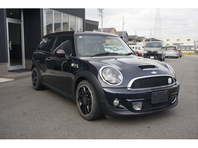 MINI クーパーS クラブマン ハンプトン 6MT ナビ ETC HIDライト キーレス シートヒーター オートクルーズコントロール アルミホイール 電動格納ミラー フロントリアフォグランプ アイドリングストップ(3枚目)