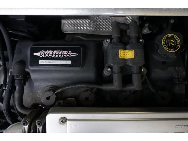 MINI クーパーS チェックメイト JCWチューニングキット MT車 ルーフ張り替済み 電動格納ミラー フロントリアフォグランプ HIDヘッドライト 車検整備付(4枚目)