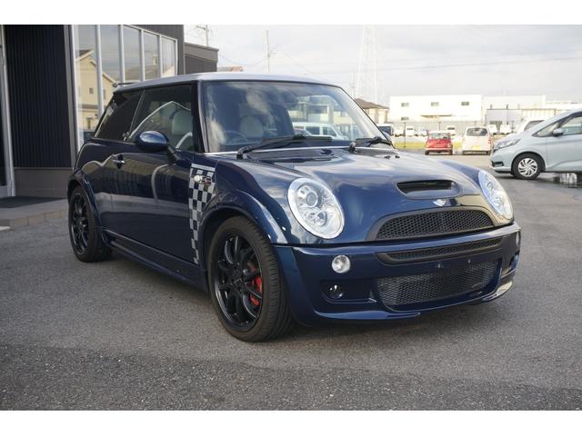 MINI クーパーS チェックメイト JCWチューニングキット MT車 ルーフ張り替済み 電動格納ミラー フロントリアフォグランプ HIDヘッドライト 車検整備付(6枚目)