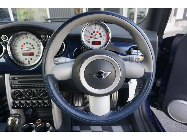 MINI クーパーS チェックメイト JCWチューニングキット MT車 ルーフ張り替済み 電動格納ミラー フロントリアフォグランプ HIDヘッドライト 車検整備付(13枚目)