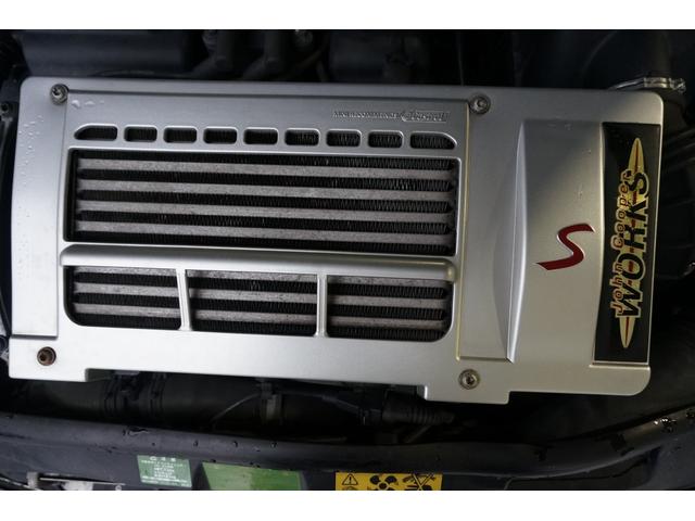MINI クーパーS チェックメイト JCWチューニングキット MT車 ルーフ張り替済み 電動格納ミラー フロントリアフォグランプ HIDヘッドライト 車検整備付(26枚目)