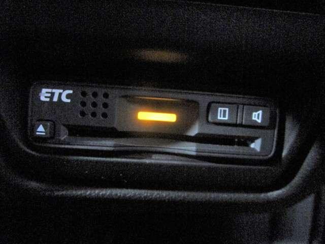 スパーダアドバンスパッケージα 純正SDナビフルセグTV DVD再生可能 ブルートゥース 純正天吊モニター ワンオーナー バックカメラ ETC LEDオートライト スマートキー 両側電動スライドドア ホンダセンシング(12枚目)