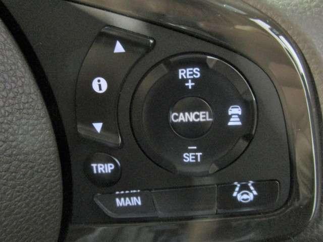 L・スロープ 禁煙車 オーディオレス ナビ装着パッケージ ホンダセンシング 左側電動スライドドア 届出済未使用車 LEDオートライト スマートキー シートヒーター 電動ウインチ スロープ(11枚目)