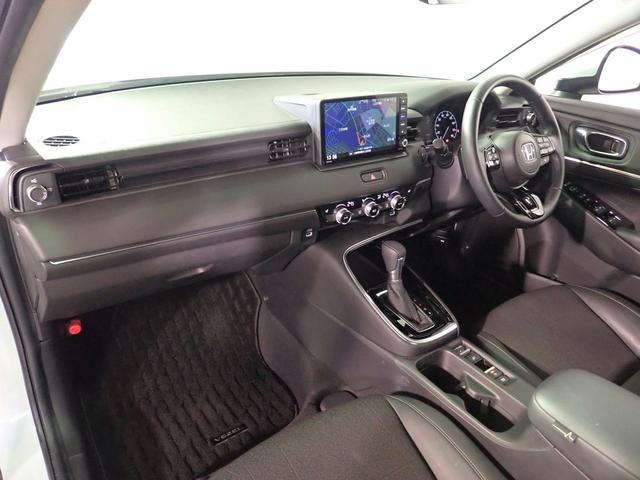 ヴェゼル ｅ：ＨＥＶＺ　ギャザズ９インチＳＤナビ　フルセグＴＶ　ＣＤ＆ＤＶＤ再生　ブルートゥース　Ｂカメラ　ＥＴＣ車載器　Ｐセンサー　ＬＥＤオートライト　ワンオーナー　シートヒーター　ステアリングヒーター　Ｐテールゲート（25枚目）
