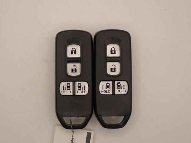 Ｎ－ＢＯＸカスタム Ｌターボスタイル＋ブラック　ギャザズ８インチメモリーナビ　フルセグＴＶ　ブルートゥース　バックカメラ　ＥＴＣ車載器　両側電動スライドドア　ＬＥＤオートライト　禁煙車　ドラレコ前後　シートヒーター　シートバックテーブル（11枚目）