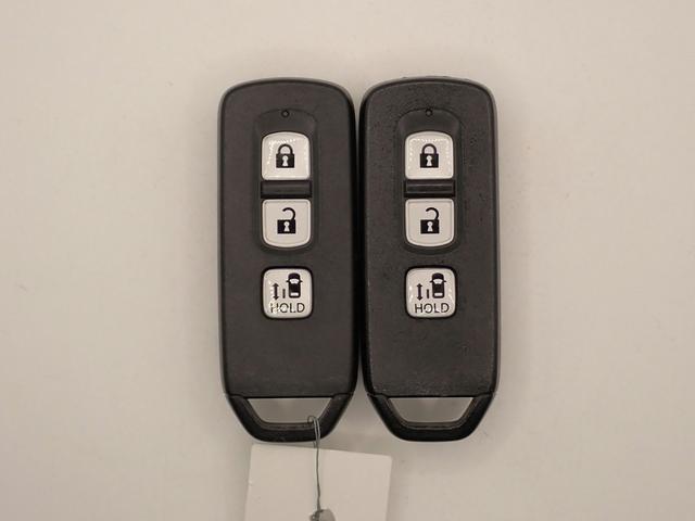 Ｎ－ＢＯＸ Ｌ　ギャザズ８インチＳＤナビ　フルセグＴＶ　ＣＤ＆ＤＶＤブルートゥース　Ｂカメラ　ＥＴＣ　Ｌ側電動スライドドア　シートヒーター　ＬＥＤオートライト　パーキングセンサー　ワンオーナー　禁煙車　ドラレコ前後（10枚目）