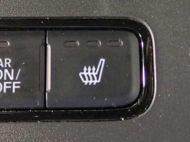 ステップワゴン e:HEVスパーダ ギャザズ9インチナビ フルセグTV CD&DVD再生 ブルートゥース バックカメラ ETC車載器 両側電動スライドドア シートヒーター LEDオートライト ワンオーナー ルーフコンソール Pセンサー(11枚目)