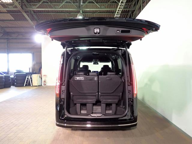 ステップワゴン e:HEVスパーダ ギャザズ9インチナビ フルセグTV CD&DVD再生 ブルートゥース バックカメラ ETC車載器 両側電動スライドドア シートヒーター LEDオートライト ワンオーナー ルーフコンソール Pセンサー(28枚目)