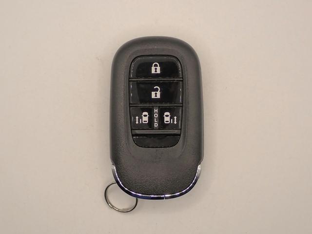 ステップワゴン e:HEVエアー ギャザズ9インチナビ フルセグTV CD&DVD再生 ブルートゥース Bカメラ ETC車載器 パーキングセンサー 両側電動スライドドア LEDオートライト ワンオーナー 禁煙車 ホンダセンシング(11枚目)