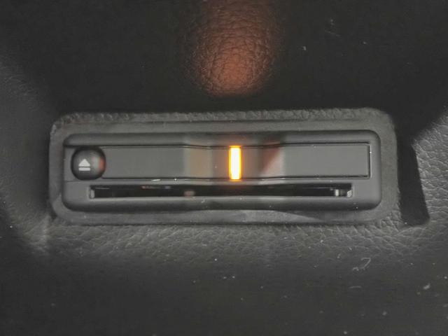 ステップワゴン e:HEVエアー ギャザズ9インチナビ フルセグTV CD&DVD再生 ブルートゥース Bカメラ ETC車載器 パーキングセンサー 両側電動スライドドア LEDオートライト ワンオーナー 禁煙車 ホンダセンシング(12枚目)