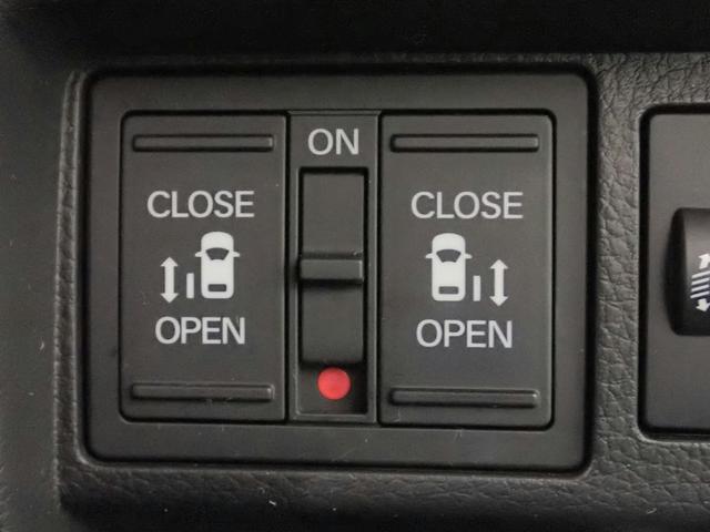 ステップワゴン e:HEVエアー ギャザズ9インチナビ フルセグTV CD&DVD再生 ブルートゥース Bカメラ ETC車載器 パーキングセンサー 両側電動スライドドア LEDオートライト ワンオーナー 禁煙車 ホンダセンシング(13枚目)