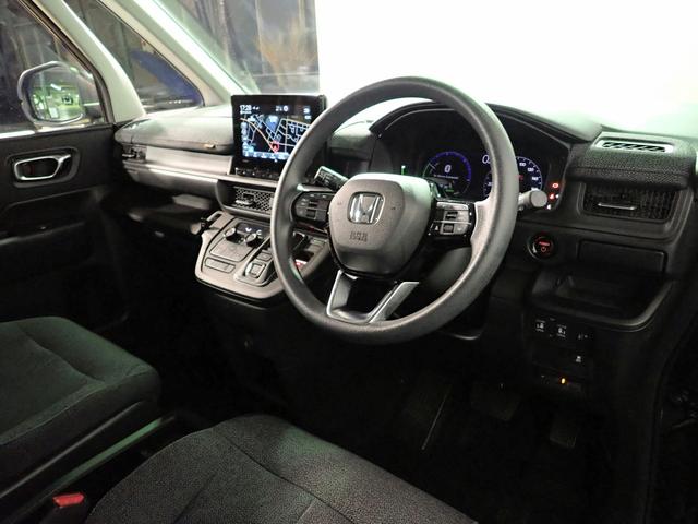 ステップワゴン e:HEVエアー ギャザズ9インチナビ フルセグTV CD&DVD再生 ブルートゥース Bカメラ ETC車載器 パーキングセンサー 両側電動スライドドア LEDオートライト ワンオーナー 禁煙車 ホンダセンシング(23枚目)