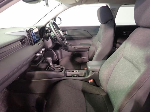 ヴェゼル ｅ：ＨＥＶＸ　ギャザズディスプレイオーディオ　アップルカープレイ対応　ブルートゥース　Ｂカメラ　ＥＴＣ車載器　ワンオーナー　禁煙車　ＬＥＤオートライト　パーキングセンサー　ホンダセンシング　純正１６ＡＷ（26枚目）