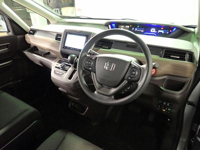フリード G・ホンダセンシング ギャザズメモリーナビ フルセグTV CD&DVD再生 ブルートゥース バックカメラ ETC車載器 両側電動スライドドア オートライト F&Rドラレコ ワンオーナー 禁煙車 シートヒーター Hセンシング(23枚目)