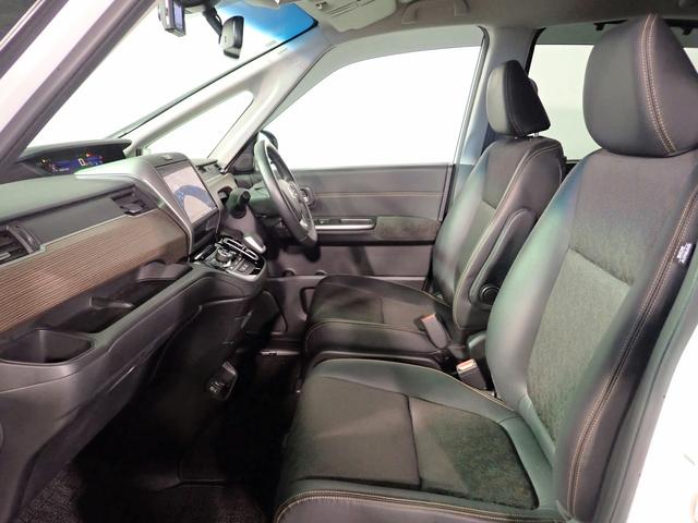 フリードハイブリッド ハイブリッド・クロスターホンダセンシング　ギャザズ９インチメモリーナビ　フルセグＴＶ　ＣＤ＆ＤＶＤ再生　ブルートゥース　バックカメラ　ＥＴＣ車載器　両側電動スライドドア　シートヒーター　ＬＥＤオートライト　ワンオーナー　ドラレコ前後（26枚目）