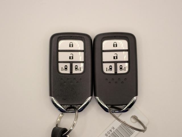 フリード Ｇ・ホンダセンシング　ギャザズ９インチメモリーナビ　フルセグＴＶ　ＣＤ＆ＤＶＤ再生　ブルートゥース　バックカメラ　ＥＴＣ車載器　両側電動スライドドア　ＬＥＤオートライト　ワンオーナー　禁煙車　ドラレコ　Ｃ＆Ｓパッケージ（10枚目）