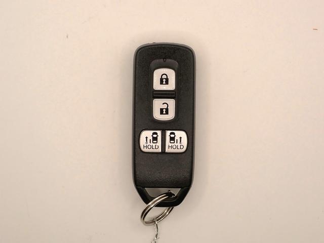 Ｎ－ＢＯＸ Ｌコーディネートスタイル　社外メモリーナビ　フルセグＴＶ　ＣＤ＆ＤＶＤ再生　ブルートゥース　バックカメラ　ＥＴＣ車載器　両側電動スライドドア　Ｓヒーター　ＬＥＤオートライト　ワンオーナー　Ｐセンサー　禁煙車　Ｈセンシング（10枚目）