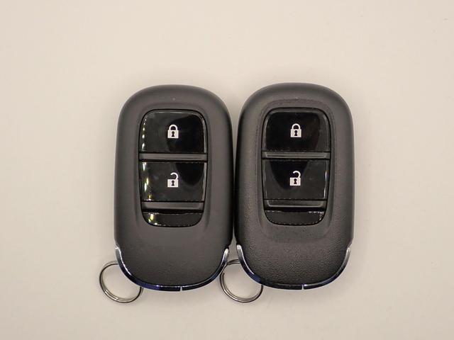 Ｎ－ＶＡＮ ｅ： ｅ：ファン　ギャザズ８インチメモリーナビ　フルセグＴＶ　ブルートゥース　バックカメラ　シートヒーター　ＬＥＤオートライト　ドラレコ　ＥＴＣ車載器　ホンダセンシング　禁煙車　両側スライドドア　スマートキー（11枚目）