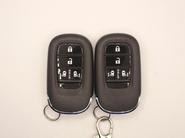 Ｎ－ＢＯＸ ファッションスタイル　オーディオレス　バックカメラ　両側電動スライドドア　シートヒーター　ＬＥＤオートライト　オートハイビーム　シートバックテーブル　ワンオーナー　Ｐセンサー　禁煙車　ホンダセンシング　ＵＳＢ充電（9枚目）