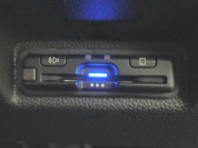 WR-V Z+ 純正9インチコネクトナビ フルセグTV ブルートゥース アップルカープレイ対応 バックカメラ ETC車載器 LEDオートライト アクティブクルーズコントロール ワンオーナー 禁煙車 スマートキー(12枚目)