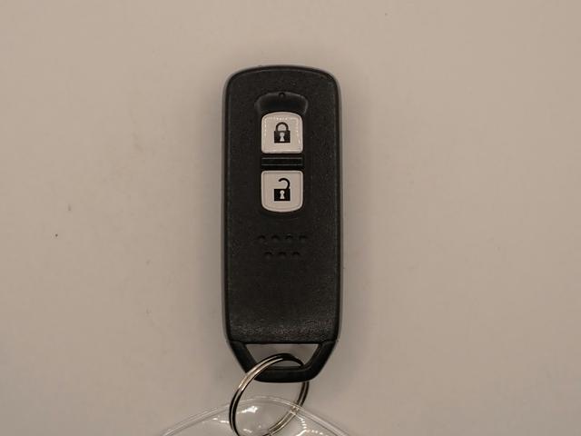 N-ONE オリジナル ギャザズ8インチメモリーナビ フルセグTV CD&DVD再生 ブルートゥース バックカメラ ETC車載器 LEDオートライト オートハイビーム F&Rドラレコ ワンオーナー 禁煙車 スマートキー(11枚目)