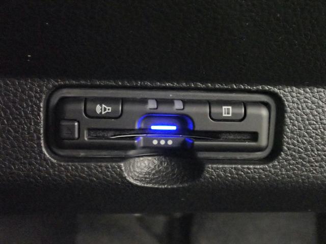 N-ONE オリジナル ギャザズ8インチメモリーナビ フルセグTV CD&DVD再生 ブルートゥース バックカメラ ETC車載器 LEDオートライト オートハイビーム F&Rドラレコ ワンオーナー 禁煙車 スマートキー(12枚目)