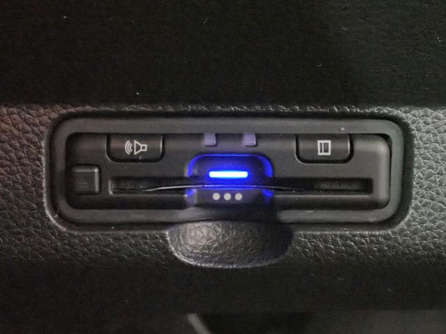 N-ONE オリジナル ギャザズメモリーナビ フルセグTV CD&DVD再生 ブルートゥース バックカメラ ETC車載器 ハーフレザーシート LEDオートライト オートハイビーム ドラレコ 禁煙車 スマートキー(11枚目)