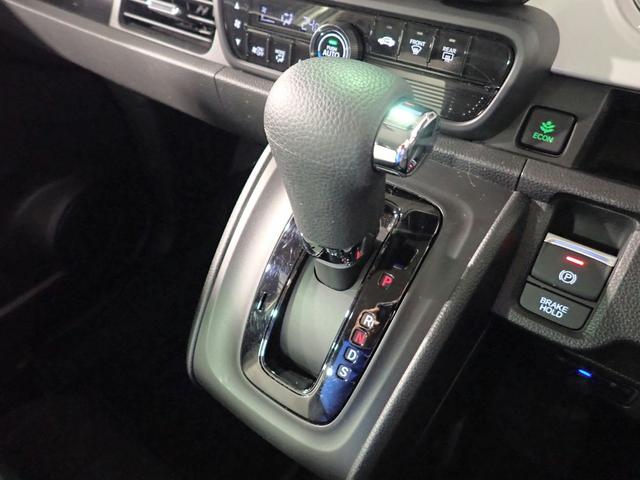 N-ONE オリジナル ギャザズメモリーナビ フルセグTV CD&DVD再生 ブルートゥース バックカメラ ETC車載器 ハーフレザーシート LEDオートライト オートハイビーム ドラレコ 禁煙車 スマートキー(21枚目)