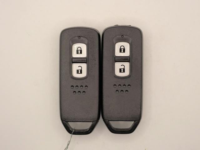 N-WGNカスタム L ギャザズメモリーナビ フルセグTV CD&DVD再生 ブルートゥース バックカメラ シートヒーター LEDオートライト オートハイビーム ワンオーナー 禁煙車 パーキングセンサー ホンダセンシング(11枚目)