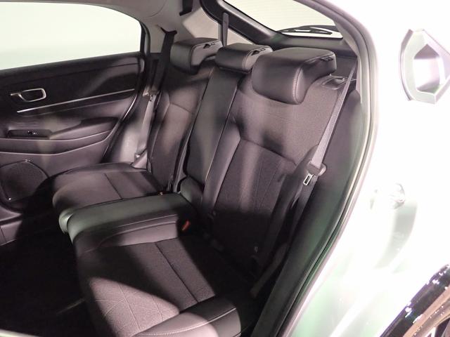 ヴェゼル ｅ：ＨＥＶＺ　ギャザズ９インチナビ　フルセグＴＶ　ブルートゥース　バックカメラ　ＥＴＣ車載器　ハーフレザーＳ　シート＆ステアリングヒーター　ＬＥＤオートライト　ワンオーナー　禁煙車　パーキングセンサー　ドラレコ前後（28枚目）