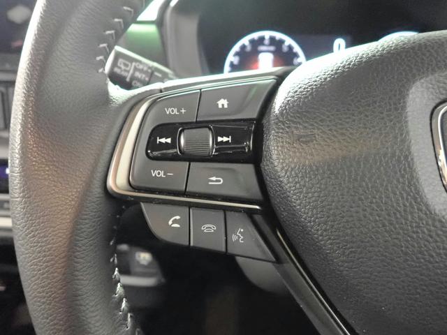 ＷＲ－Ｖ Ｚ　バックカメラ　ＬＥＤオートライト　オートハイビーム　アクティブクルーズコントロール　ホンダセンシング　ワンオーナー　スマートキー　パドルシフト　ハーフレザーシート　ＵＳＢ充電　パーキングセンサー（14枚目）