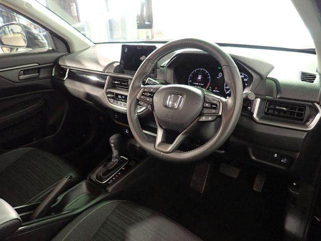 ＷＲ－Ｖ Ｚ　バックカメラ　ＬＥＤオートライト　オートハイビーム　アクティブクルーズコントロール　ホンダセンシング　ワンオーナー　スマートキー　パドルシフト　ハーフレザーシート　ＵＳＢ充電　パーキングセンサー（19枚目）