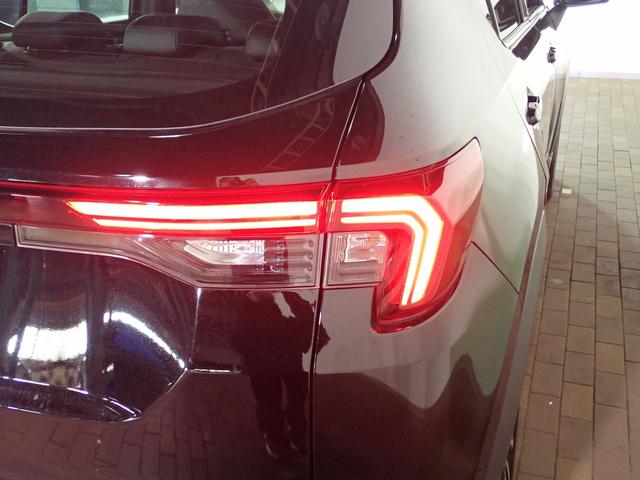 ＷＲ－Ｖ Ｚ　バックカメラ　ＬＥＤオートライト　オートハイビーム　アクティブクルーズコントロール　ホンダセンシング　ワンオーナー　スマートキー　パドルシフト　ハーフレザーシート　ＵＳＢ充電　パーキングセンサー（28枚目）