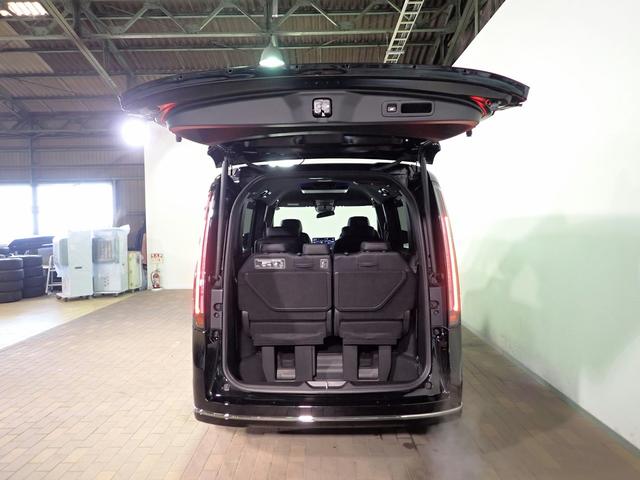 ステップワゴン ｅ：ＨＥＶスパーダ　ギャザズ１１．４インチナビ　フルセグＴＶ　ブルートゥース　天吊りモニター　両側電動スライドドア　シートヒーター　ＬＥＤオートライト　ワンオーナー　禁煙車　Ｐセンサー　パワーテールゲート　ＢＳＩ（29枚目）