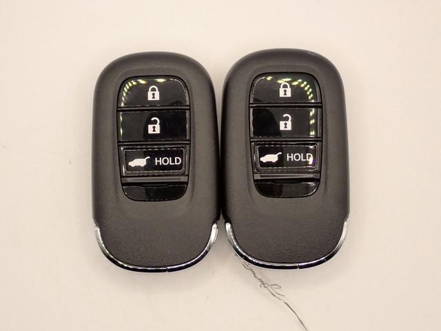 ヴェゼル e:HEVZ ギャザズ9インチナビ フルセグTV ブルートゥース Bカメラ ETC車載器 LEDオートライト オートハイビーム ワンオーナー 禁煙車 ドラレコ前後 パーキングセンサー シート&ステアリングヒーター(10枚目)