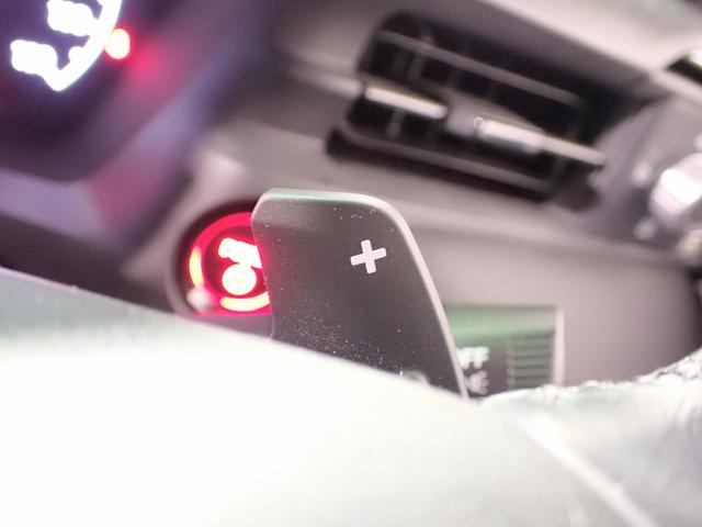 ヴェゼル e:HEVZ ギャザズ9インチナビ フルセグTV ブルートゥース Bカメラ ETC車載器 LEDオートライト オートハイビーム ワンオーナー 禁煙車 ドラレコ前後 パーキングセンサー シート&ステアリングヒーター(14枚目)