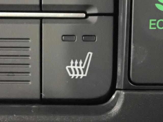 N-BOXカスタム ターボ ギャザズ9インチメモリーナビ フルセグTV ブルートゥース バックカメラ 純正天吊りモニター 両側電動スライドドア ベンチシート シートヒーター LEDオートライト ワンオーナー 禁煙車(12枚目)