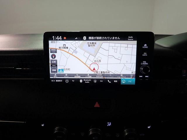 ヴェゼル ｅ：ＨＥＶＺ　ホンダコネクト９インチナビ　フルセグＴＶ　ブルートゥース　バックカメラ　ＥＴＣ２．０　ＬＥＤオートライト　ワンオーナー　パーキングセンサー　ワイヤレス充電　シート＆ステアリングヒーター　ハーブレザーＳ（7枚目）