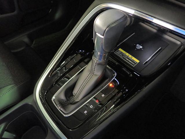 ヴェゼル ｅ：ＨＥＶＺ　ホンダコネクト９インチナビ　フルセグＴＶ　ブルートゥース　バックカメラ　ＥＴＣ２．０　ＬＥＤオートライト　ワンオーナー　パーキングセンサー　ワイヤレス充電　シート＆ステアリングヒーター　ハーブレザーＳ（22枚目）