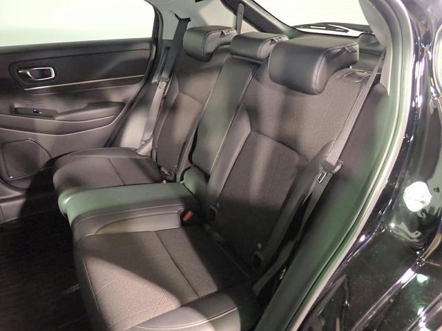 ヴェゼル ｅ：ＨＥＶＺ　ホンダコネクト９インチナビ　フルセグＴＶ　ブルートゥース　バックカメラ　ＥＴＣ２．０　ＬＥＤオートライト　ワンオーナー　パーキングセンサー　ワイヤレス充電　シート＆ステアリングヒーター　ハーブレザーＳ（27枚目）