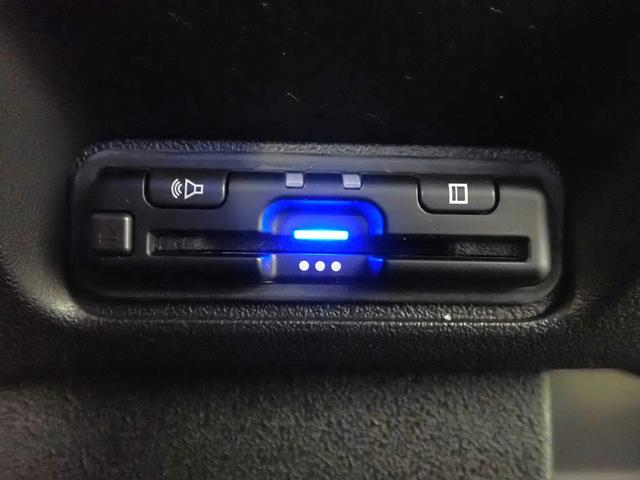 N-BOXカスタム コーディネートスタイル ギャザズ8インチメモリーナビ フルセグTV ブルートゥース バックカメラ 両側電動スライドドア ETC車載器 シートヒーター LEDオートライト ドラレコ前後 ワンオーナー 禁煙車 Pセンサー(11枚目)