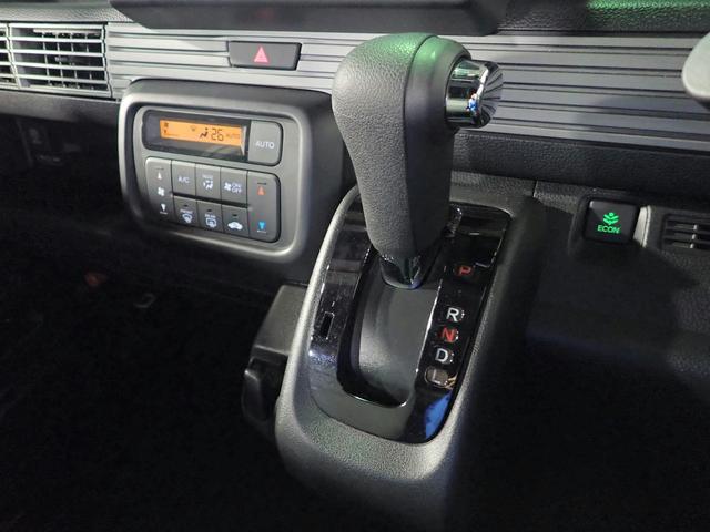 Ｎ－ＶＡＮ ファン　社外８インチメモリーナビ　フルセグＴＶ　ＣＤ＆ＤＶＤ再生　ブルートゥース　バックカメラ　ＥＴＣ車載器　両側スライドドア　ＬＥＤオートライト　社外１２インチＡＷ　ワンオーナー　禁煙車　パーキングセンサー（21枚目）