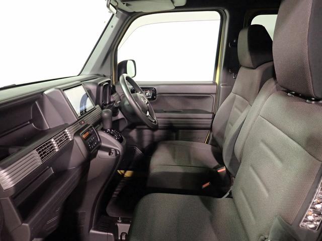 Ｎ－ＶＡＮ ファン　社外８インチメモリーナビ　フルセグＴＶ　ＣＤ＆ＤＶＤ再生　ブルートゥース　バックカメラ　ＥＴＣ車載器　両側スライドドア　ＬＥＤオートライト　社外１２インチＡＷ　ワンオーナー　禁煙車　パーキングセンサー（25枚目）