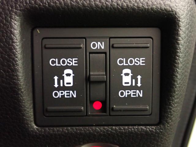 N-BOXカスタム Lスタイル+ブラック ギャザズメモリーナビ フルセグTV ブルートゥース Bカメラ 両側電動スライドドア LEDオートライト ワンオーナー 禁煙車 シートバックテーブル Pセンサー シートヒーター ホンダセンシング(13枚目)