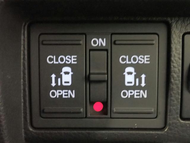 ステップワゴン スパーダ　ギャザズ９インチナビ　フルセグＴＶ　ＣＤ＆ＤＶＤ再生　ブルートゥース　天吊りモニター　Ｂカメラ　ＥＴＣ車載器　Ｐセンサー　両側電動スライドドア　Ｓヒーター　ＬＥＤオートライト　ワンオーナー　禁煙車（14枚目）