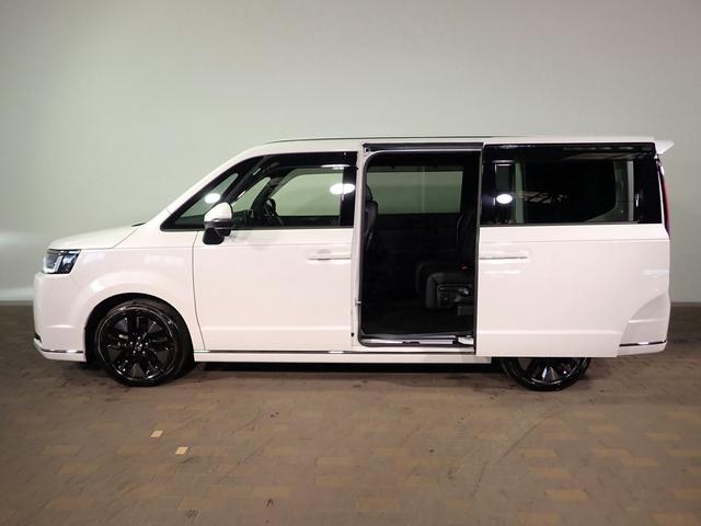 ステップワゴン スパーダ　ギャザズ９インチナビ　フルセグＴＶ　ＣＤ＆ＤＶＤ再生　ブルートゥース　天吊りモニター　Ｂカメラ　ＥＴＣ車載器　Ｐセンサー　両側電動スライドドア　Ｓヒーター　ＬＥＤオートライト　ワンオーナー　禁煙車（34枚目）