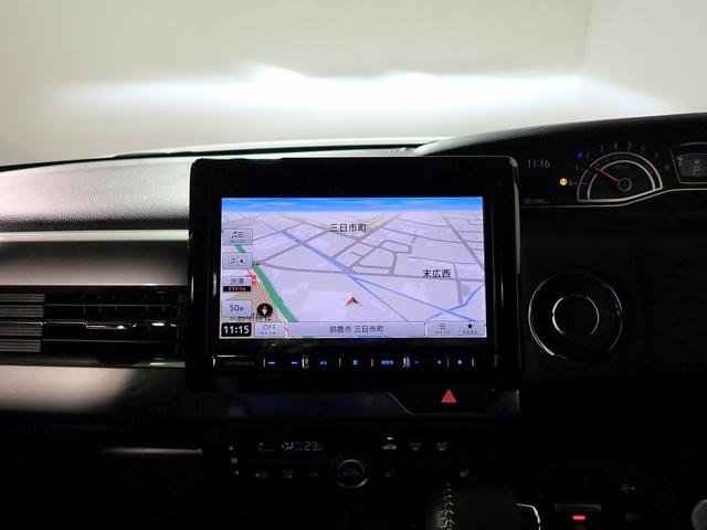 N-BOXカスタム Lターボスタイル+ブラック 社外8インチメモリーナビ フルセグTV ブルートゥース Bカメラ ETC車載器 両側電動スライドドア LEDオートライト ワンオーナー 禁煙車 大型ルーフコンソール Pセンサー シートヒーター(8枚目)