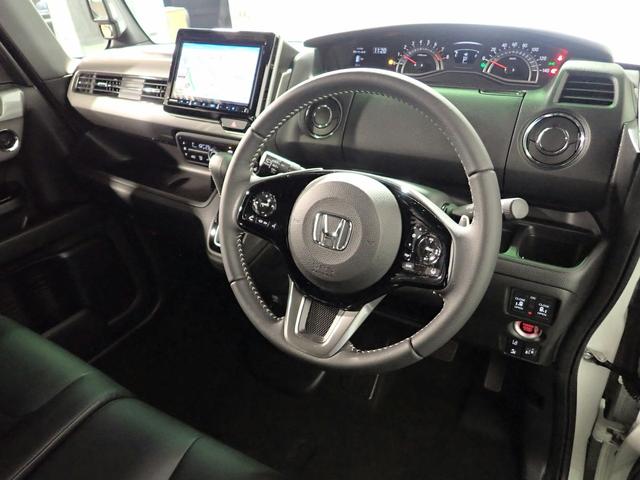 N-BOXカスタム Lターボスタイル+ブラック 社外8インチメモリーナビ フルセグTV ブルートゥース Bカメラ ETC車載器 両側電動スライドドア LEDオートライト ワンオーナー 禁煙車 大型ルーフコンソール Pセンサー シートヒーター(23枚目)