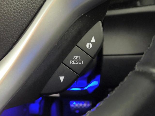 シャトル ハイブリッドＺホンダセンシング　ギャザズ８インチメモリーナビ　フルセグＴＶ　ＣＤ＆ＤＶＤ再生　ブルートゥース　Ｂカメラ　ＥＴＣ車載器　ＬＥＤオートライト　ワンオーナー　ハーフレザーシート　シートヒーター　ルーフレール　パドルシフト（19枚目）